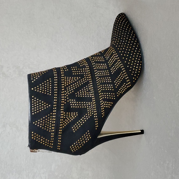 🆕️THALIA SODI Alejandra Black & Gold Studded Zip Up Stiletto Booties SIZE: 11 M - Picture 1 of 11